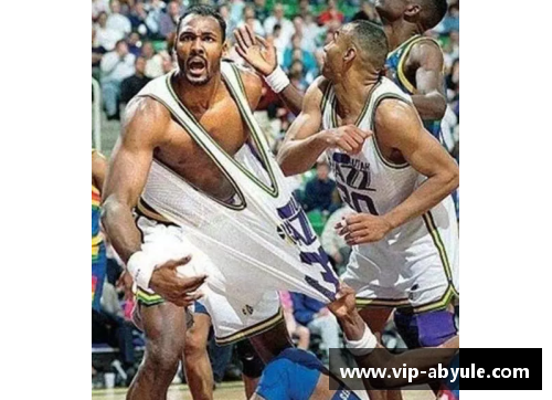 NBA黑衣的设计与文化影响：探索球队标志性黑色球衣的起源与演变 - 副本